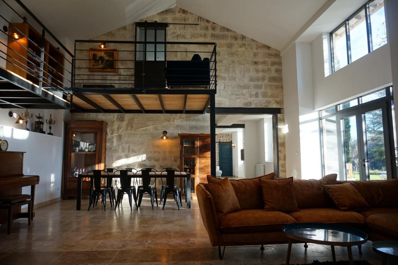 Apartment Mas De La Roule, 4 Studios, Piscine Chauffee, Spa, Parc 2 Ha, Pont D'avignon A Pied